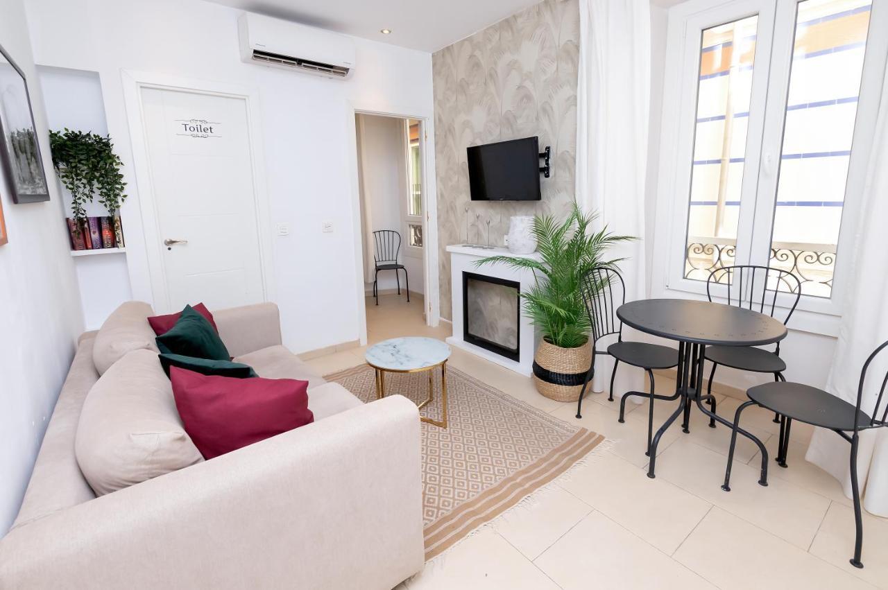 Apartamentos Juan De Padilla Málaga Extérieur photo