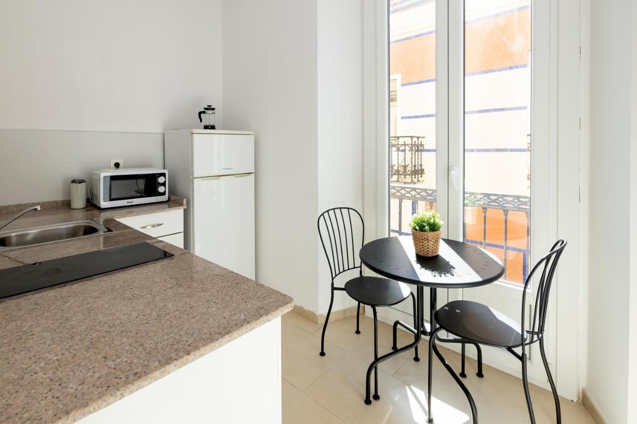 Apartamentos Juan De Padilla Málaga Extérieur photo